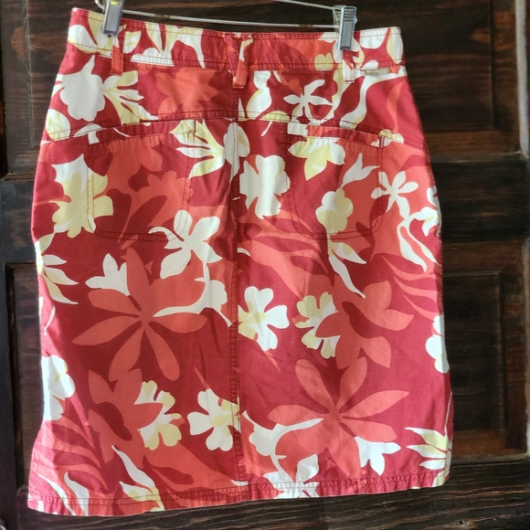 Columbia XCO Skirt Women Size 10 Multi Floral Cargo Athletic Cotton Side Slit - Picture 4 of 8